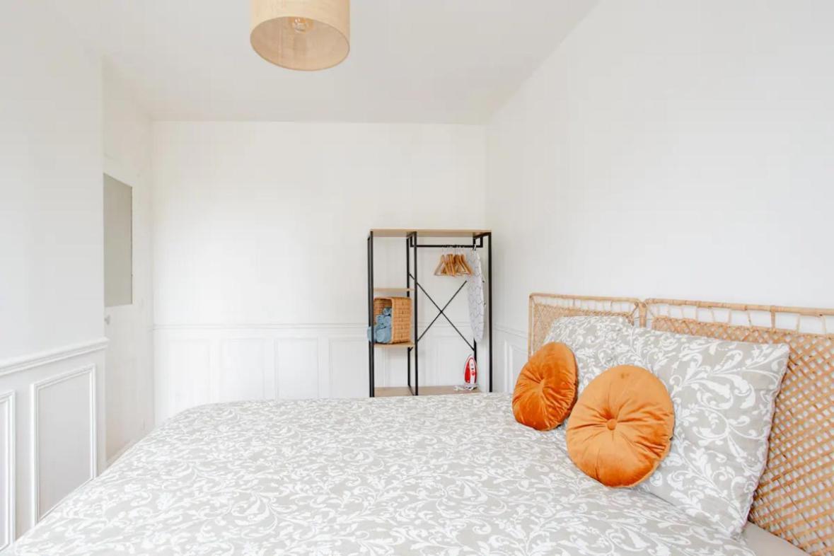 Charmant Appartement Cosy A Сюрен Экстерьер фото